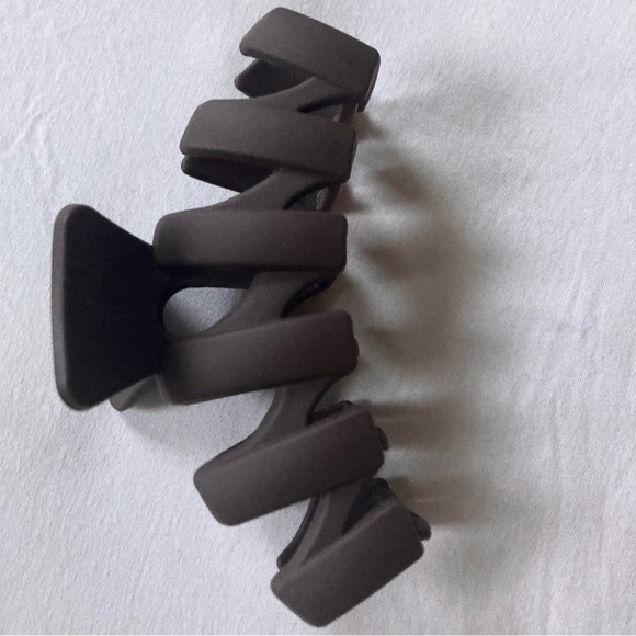 HOLIDAY PICK 🎁 Jaw Hair Clip - Picture 5 of 5